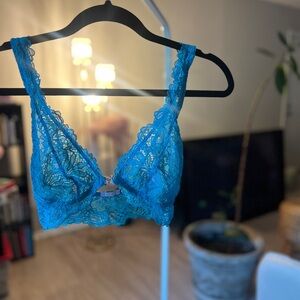 💙 Electric Elegance Lace Bralette 💙